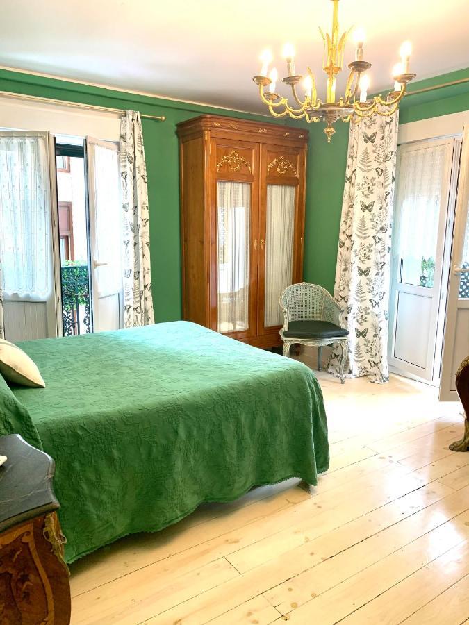 Hostal Boutique Puerta Del Sol Торрелавега Экстерьер фото