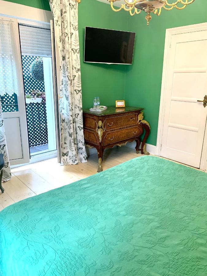 Hostal Boutique Puerta Del Sol Торрелавега Экстерьер фото